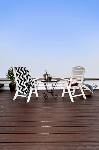 Deck, View 2